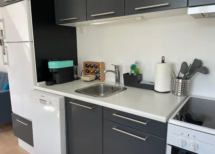 Cozy Apartment With Prime Location In Osterbro