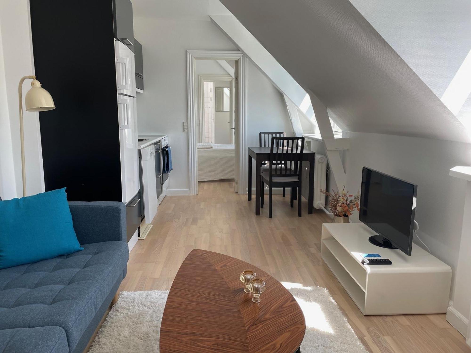 Cozy With Prime Location In Osterbro Appartement