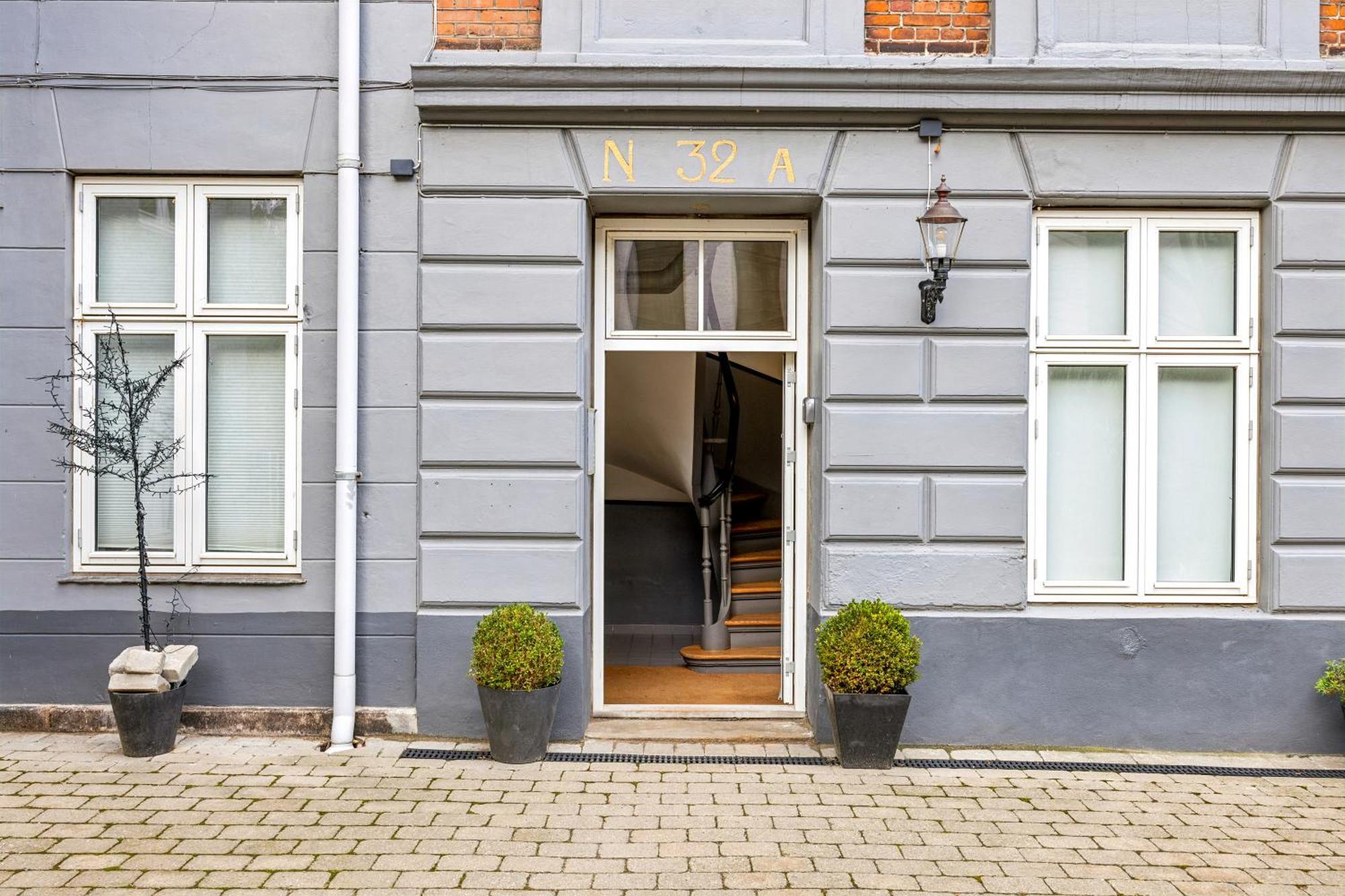 Cozy With Prime Location In Osterbro Appartement